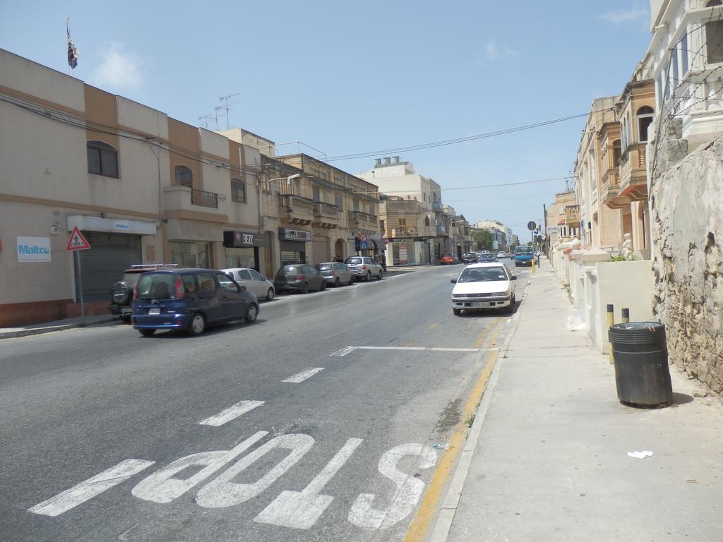 Black Gold Private Room Msida Exterior photo
