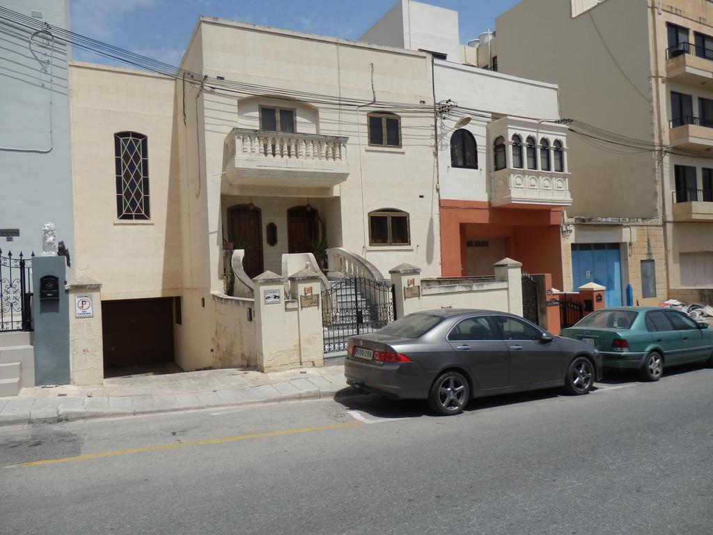 Black Gold Private Room Msida Exterior photo